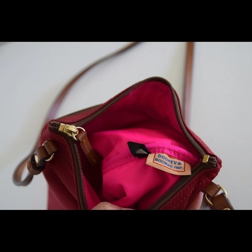 Dooney & Bourke cross body bag